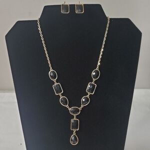 Vintage Avon NR Nina Ricci black faceted silver tone Y necklace and earrings